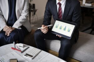 When to hire a financial advisor: Making smart financial decisions